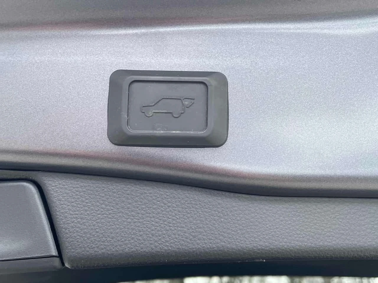 Toyota Rav4 * XSE AWD * CARFAX * ЦЕНА ДО БГ, снимка 15 - Автомобили и джипове - 53995476