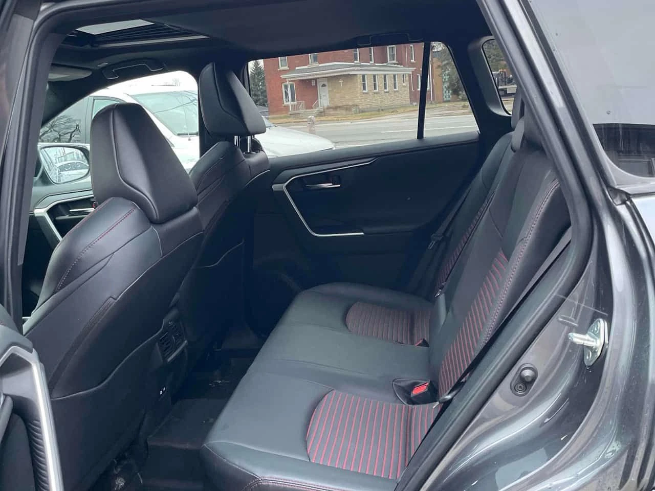 Toyota Rav4 * XSE AWD * CARFAX * ЦЕНА ДО БГ, снимка 12 - Автомобили и джипове - 53995476