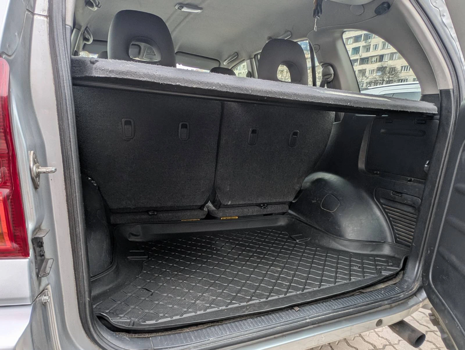 Toyota Rav4 D4D | 4x4 | Личен автомобил, снимка 7 - Автомобили и джипове - 54235905