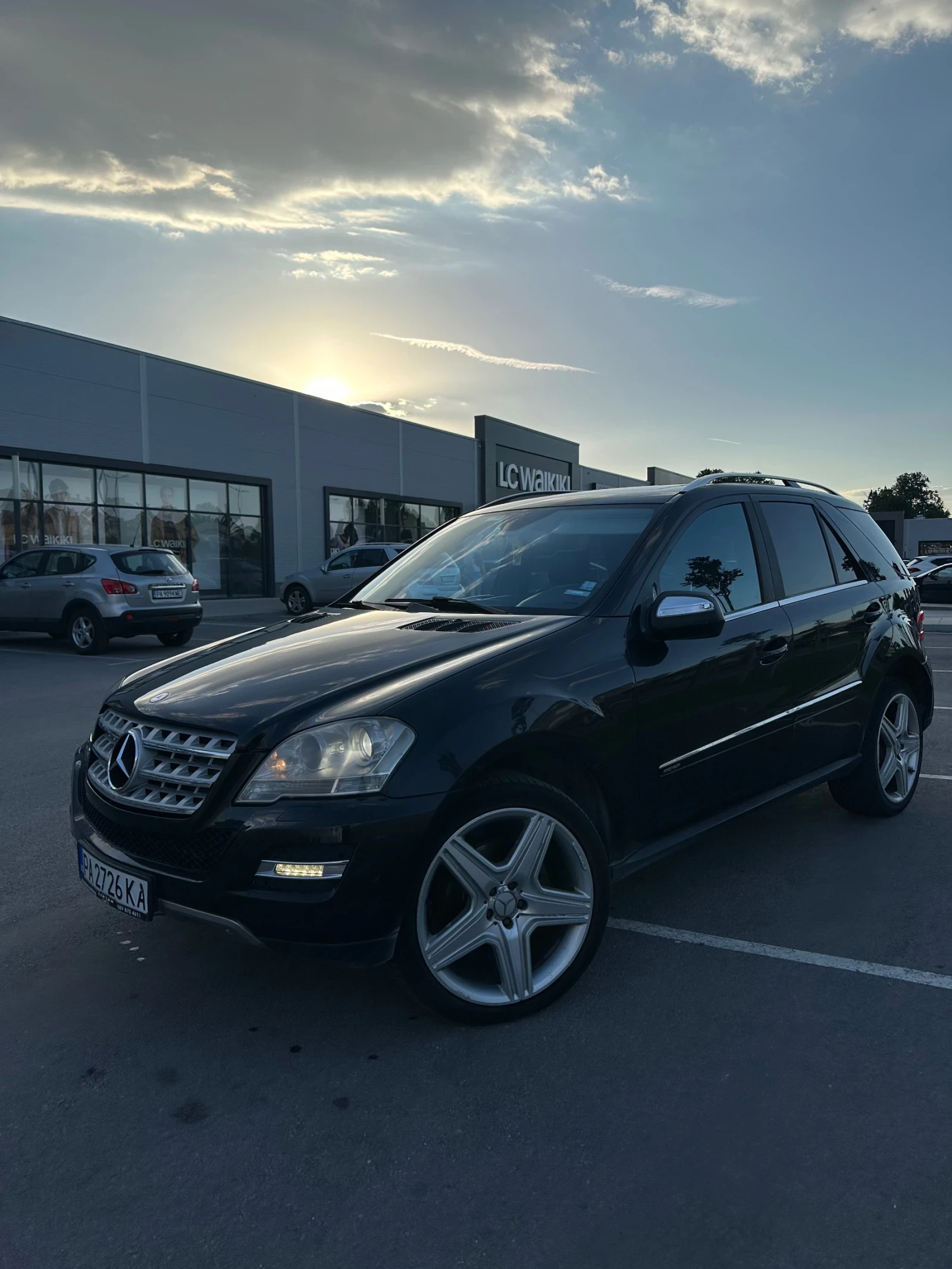 Mercedes-Benz ML 320, снимка 5 - Автомобили и джипове - 54703776