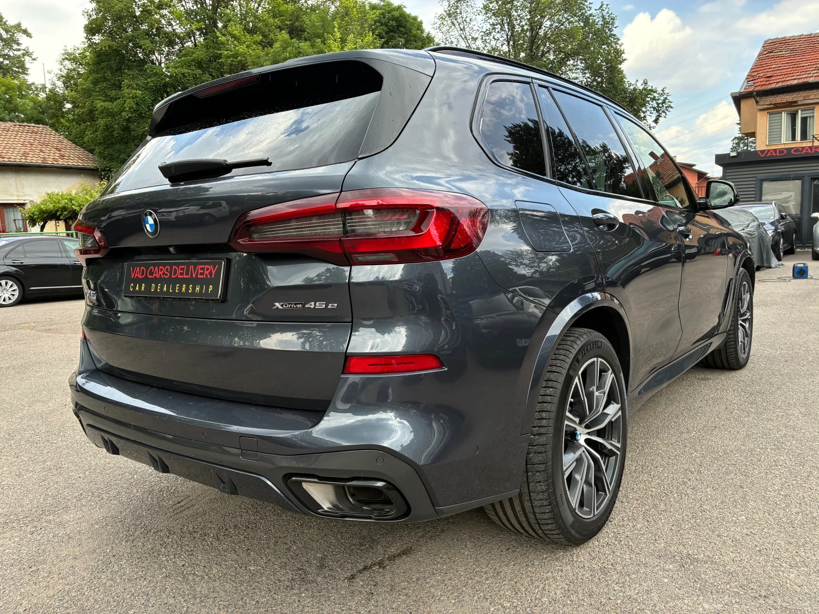 BMW X5 45e/xDrive/M-Sport/Pano/HeadUp/Harman Kardon, снимка 5 - Автомобили и джипове - 54757759