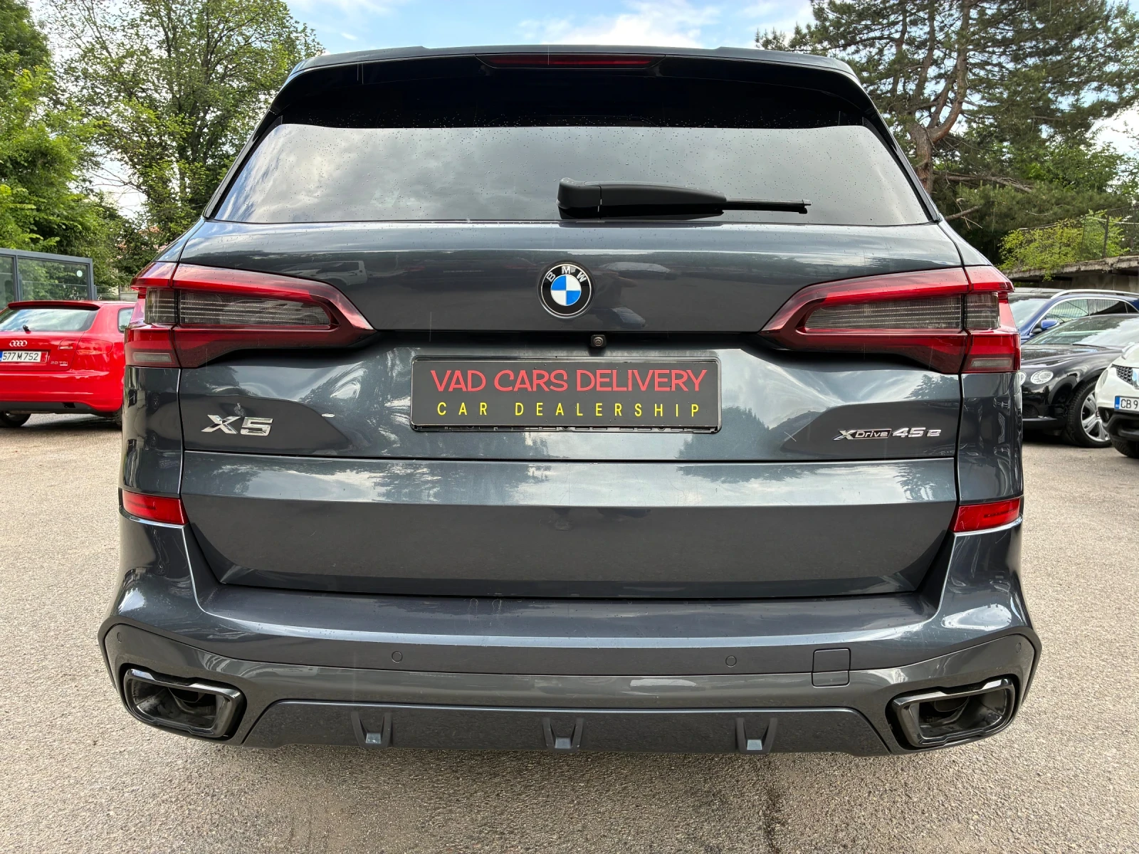BMW X5 45e/xDrive/M-Sport/Pano/HeadUp/Harman Kardon, снимка 4 - Автомобили и джипове - 54757759