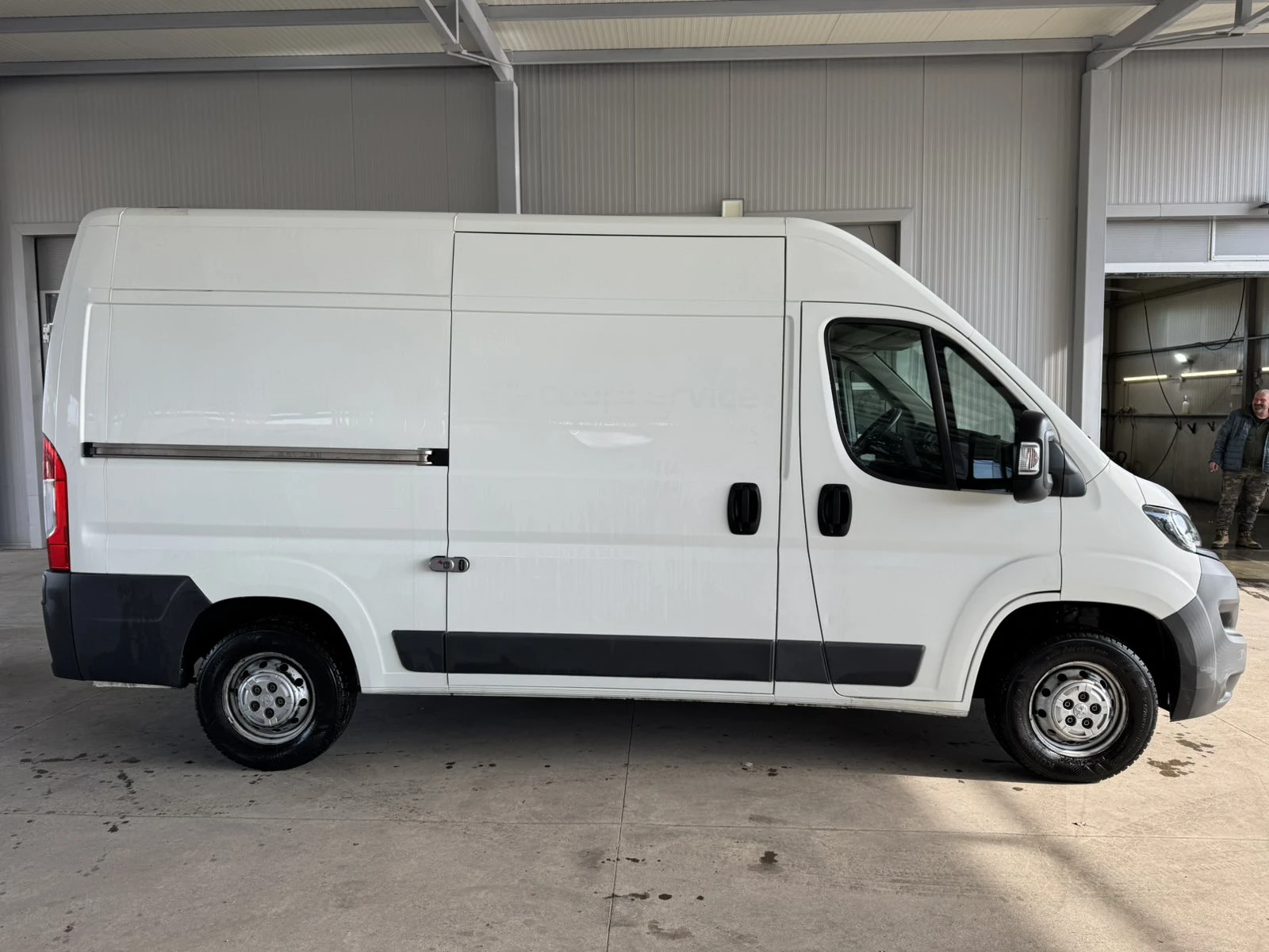 Peugeot Boxer 2.0* 110ps* 6ск* КЛИМАТИК* ПАРКТРОНИК, снимка 6 - Бусове и автобуси - 53799041