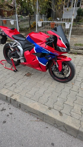 ����� �� �������� �� Honda Cbr  600rr 2009 A2