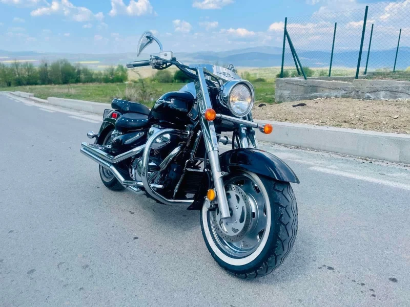 Suzuki Boulevard C-90T