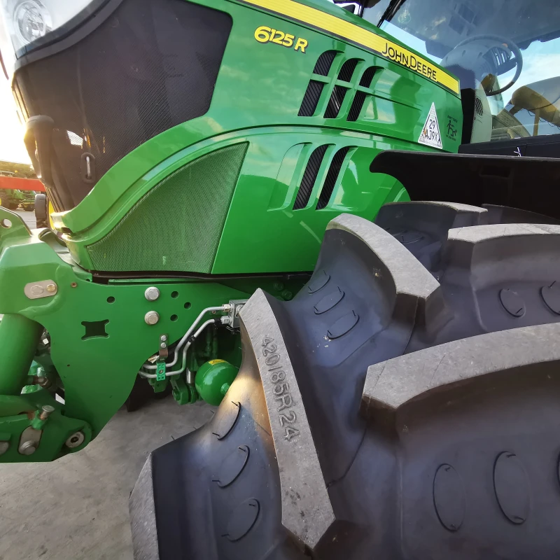 Трактор John Deere 6125R лизиг с първоначална вноска 20 %, снимка 8 - Селскостопанска техника - 43596501