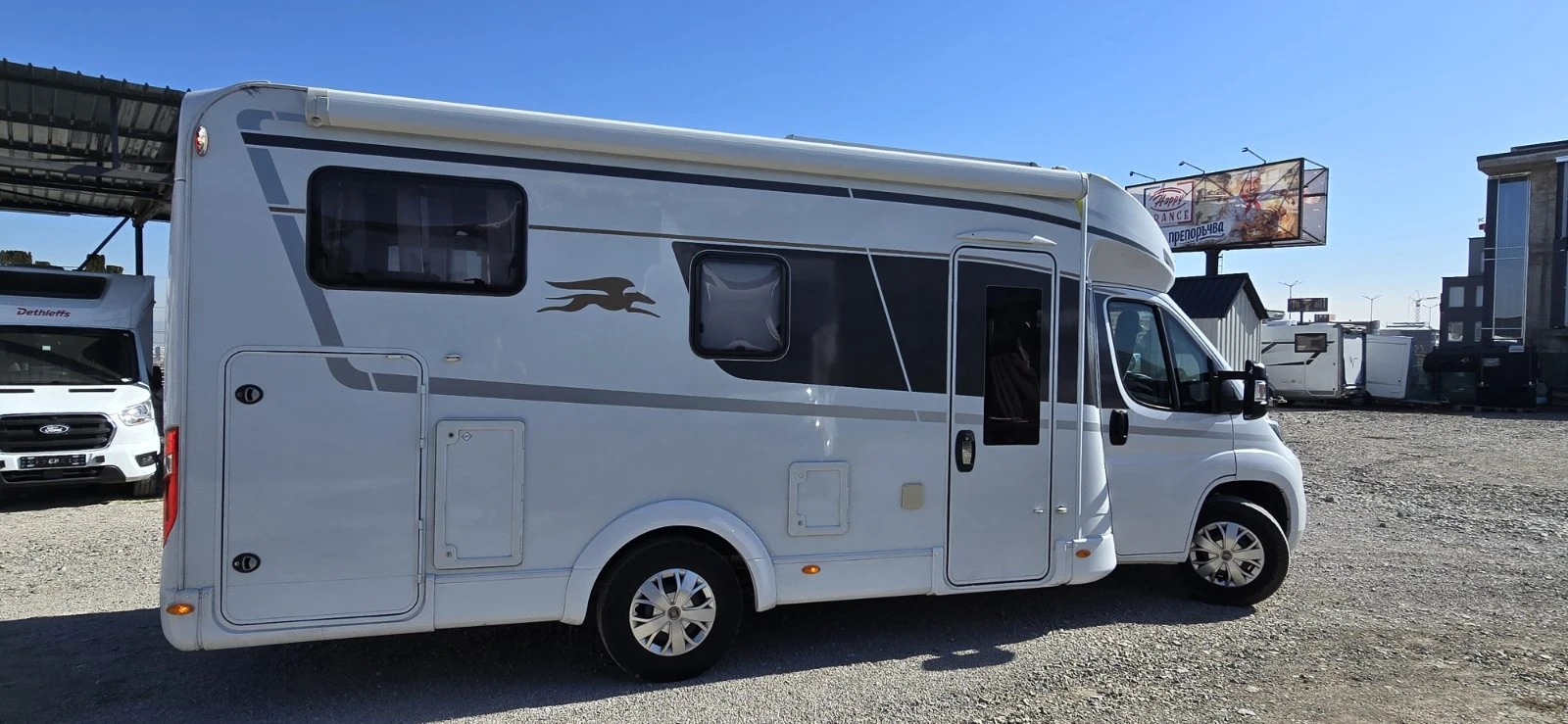 Кемпер Laika Kosmo Emblema 209, снимка 4 - Каравани и кемпери - 53811149