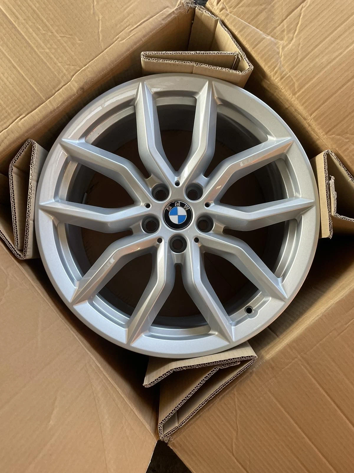 Гуми с джанти Pirelli 265/50R19
