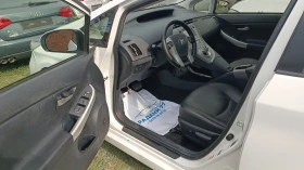 Toyota Prius 1.8 ХИБРИД !!! EURO 5 b !!! ПЕРФЕКТРНА !!!, снимка 14