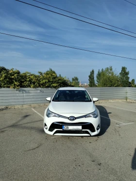 Toyota Avensis 1.8 VVT-i CVT Executive, снимка 2