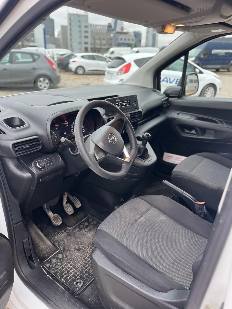 Opel Combo, снимка 6 - Автомобили и джипове - 48211781