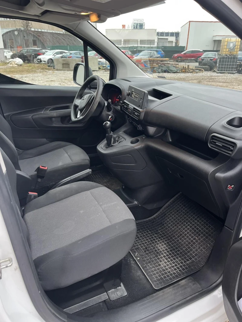 Opel Combo, снимка 7 - Автомобили и джипове - 48211781