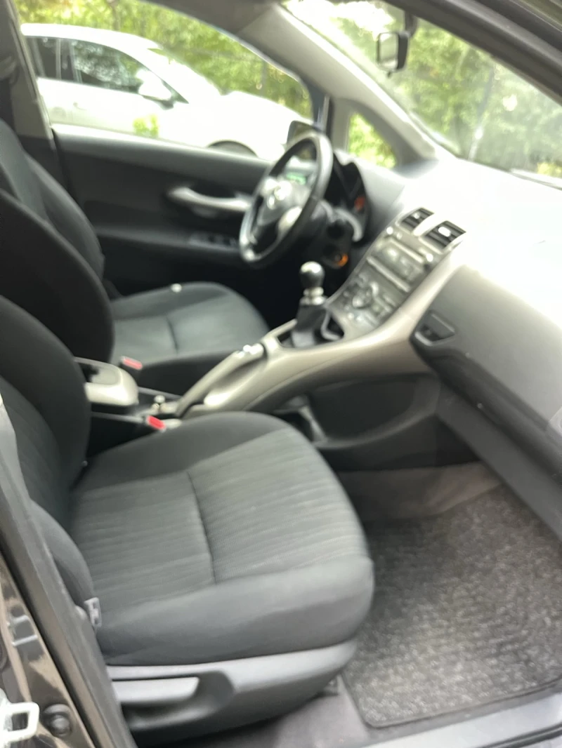 Toyota Auris, снимка 8 - Автомобили и джипове - 49512489