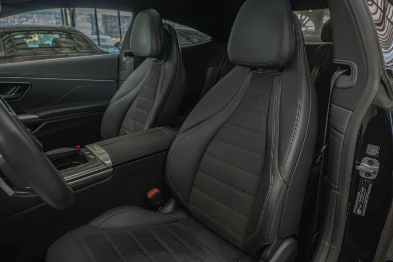 Mercedes-Benz CLE 300/4Matic/AMG Advance plus/Digital Light/Panorama, снимка 9 - Автомобили и джипове - 49682451