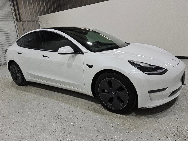 Tesla Model 3 AWD* AUTOPILOT* DISTRONIC* LANE ASSIST* 360* , снимка 4 - Автомобили и джипове - 52963741