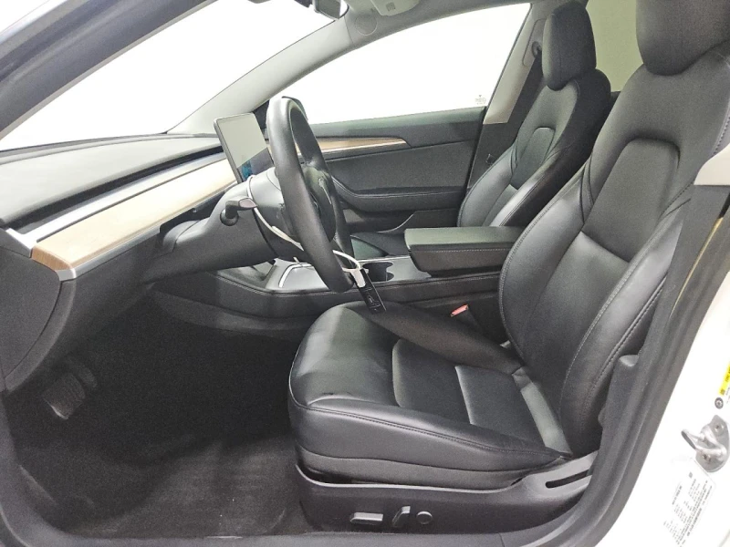 Tesla Model 3 AWD* AUTOPILOT* DISTRONIC* LANE ASSIST* 360* , снимка 7 - Автомобили и джипове - 52963741