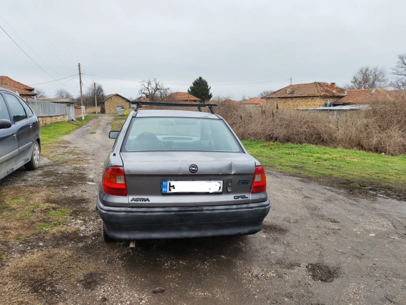 Opel Astra 1.4i моно, снимка 2 - Автомобили и джипове - 53302923