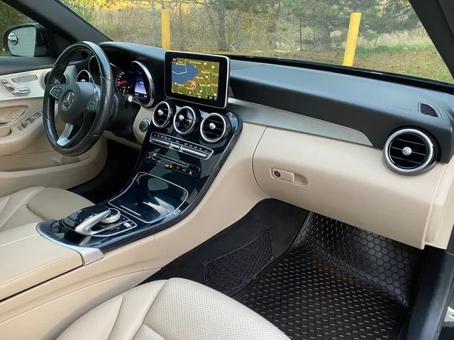 Mercedes-Benz C 300 4MATIC - изображение 7