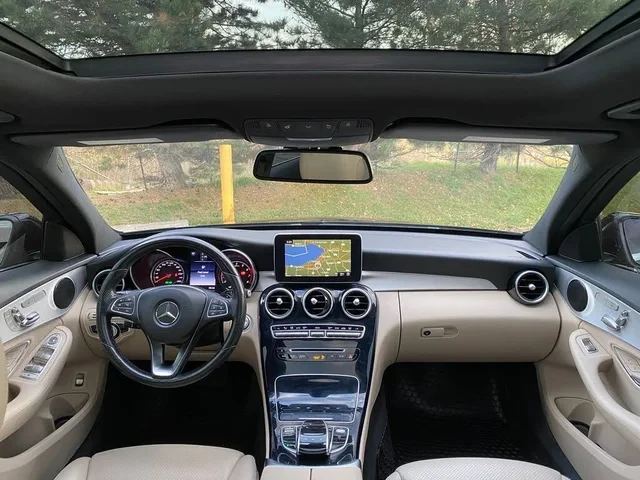 Mercedes-Benz C 300 4MATIC - изображение 9