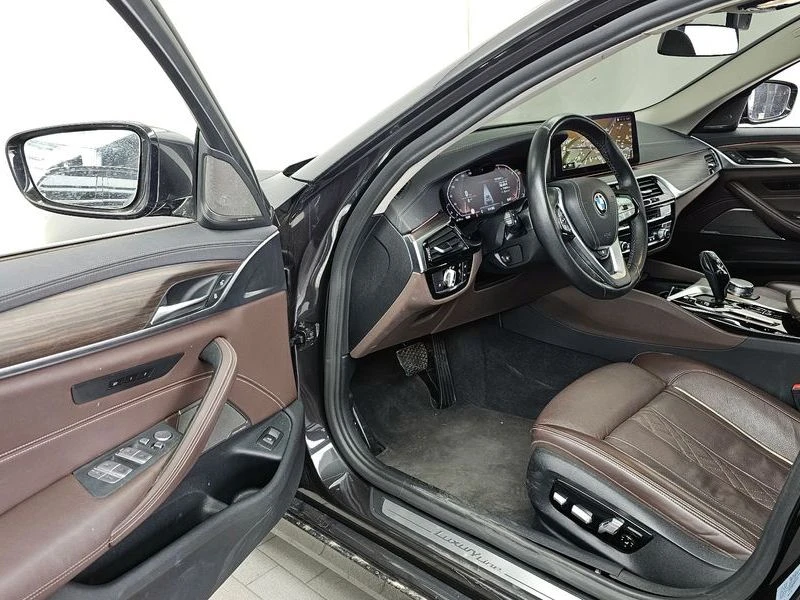 BMW 530 530i Luxury| 248к.с.| ВКЛ.ТЕХНОТЕСТ, снимка 10 - Автомобили и джипове - 55623090