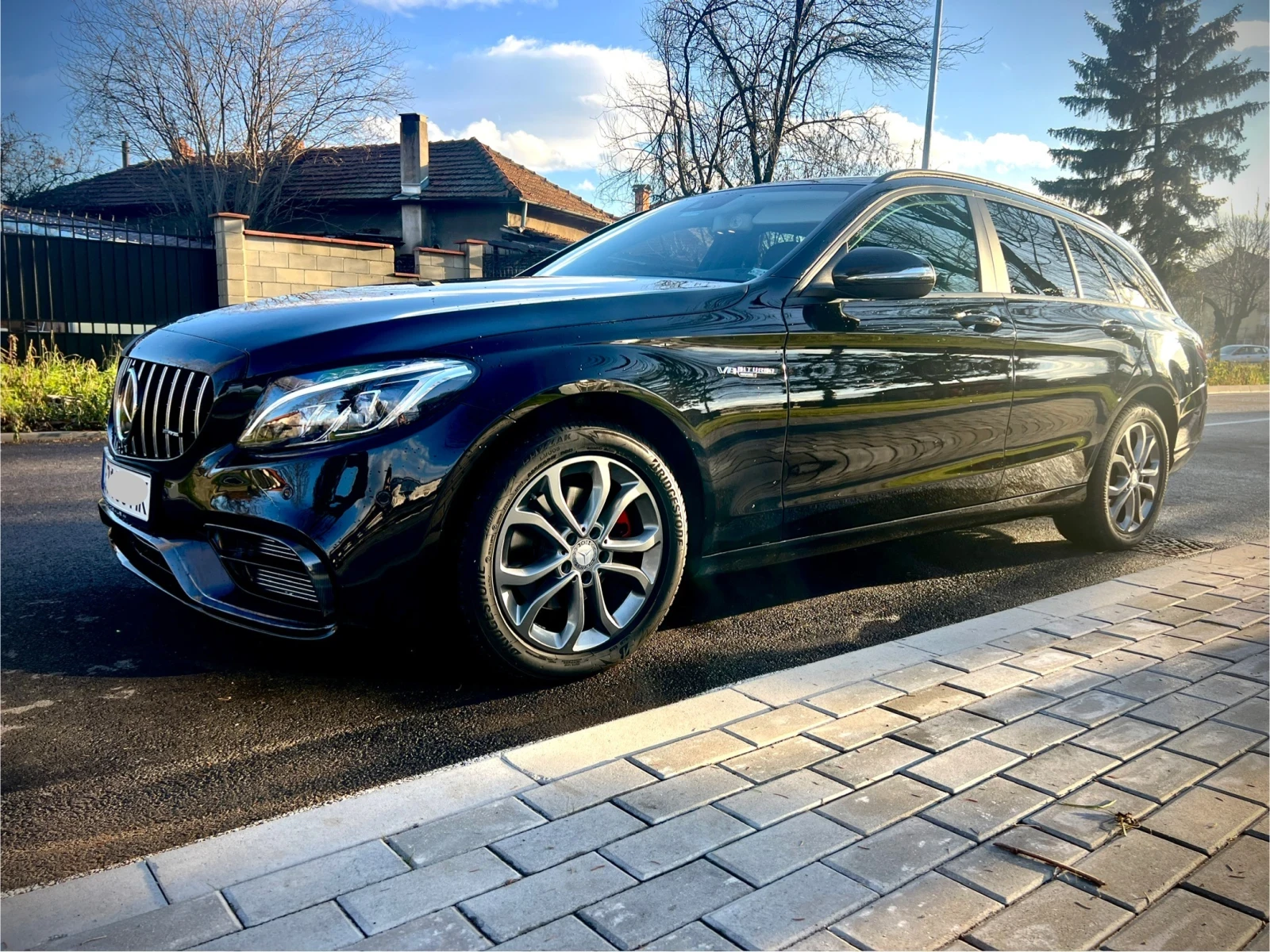Mercedes-Benz C 220 C220d AMG - изображение 2