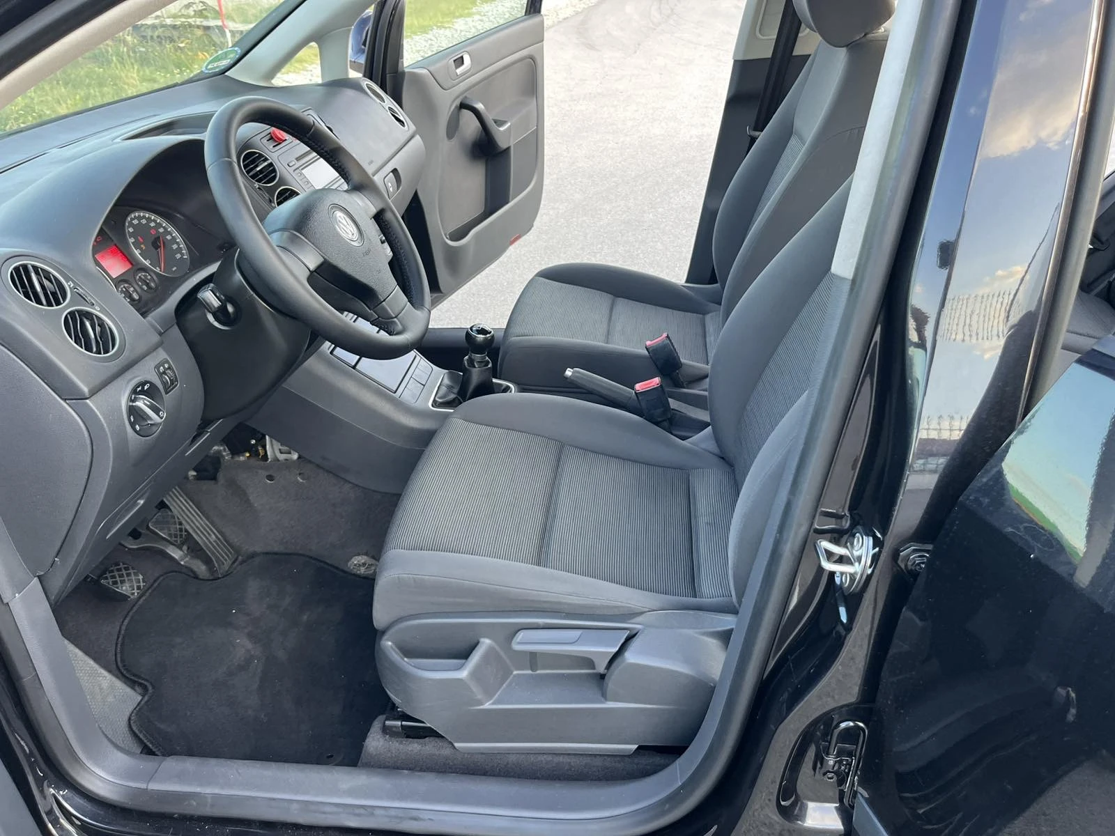 VW Golf Plus 1.4I 75кс EURO 4 КЛИМАТИК  - изображение 8