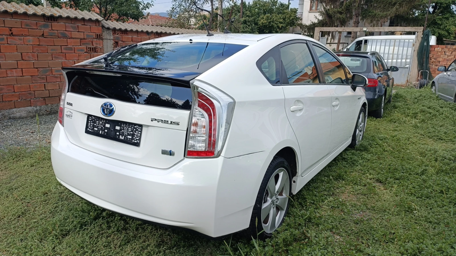 Toyota Prius 1.8 ХИБРИД !!! EURO 5 b !!! ПЕРФЕКТРНА !!! - изображение 7