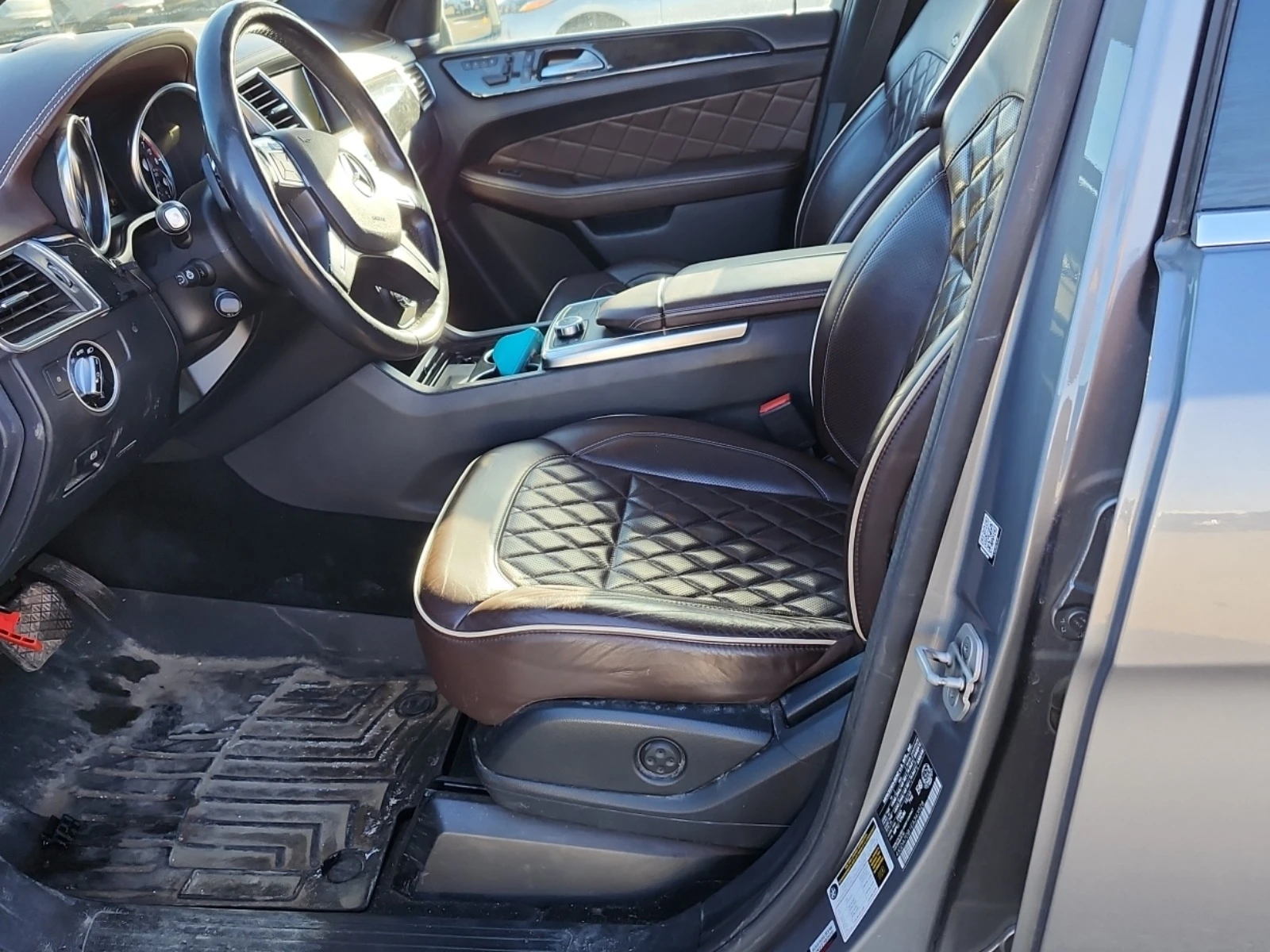 Mercedes-Benz ML 550 AMG PACK* * DESIGNO* * CARFAX* * АВТО КРЕДИТ* *  - изображение 8