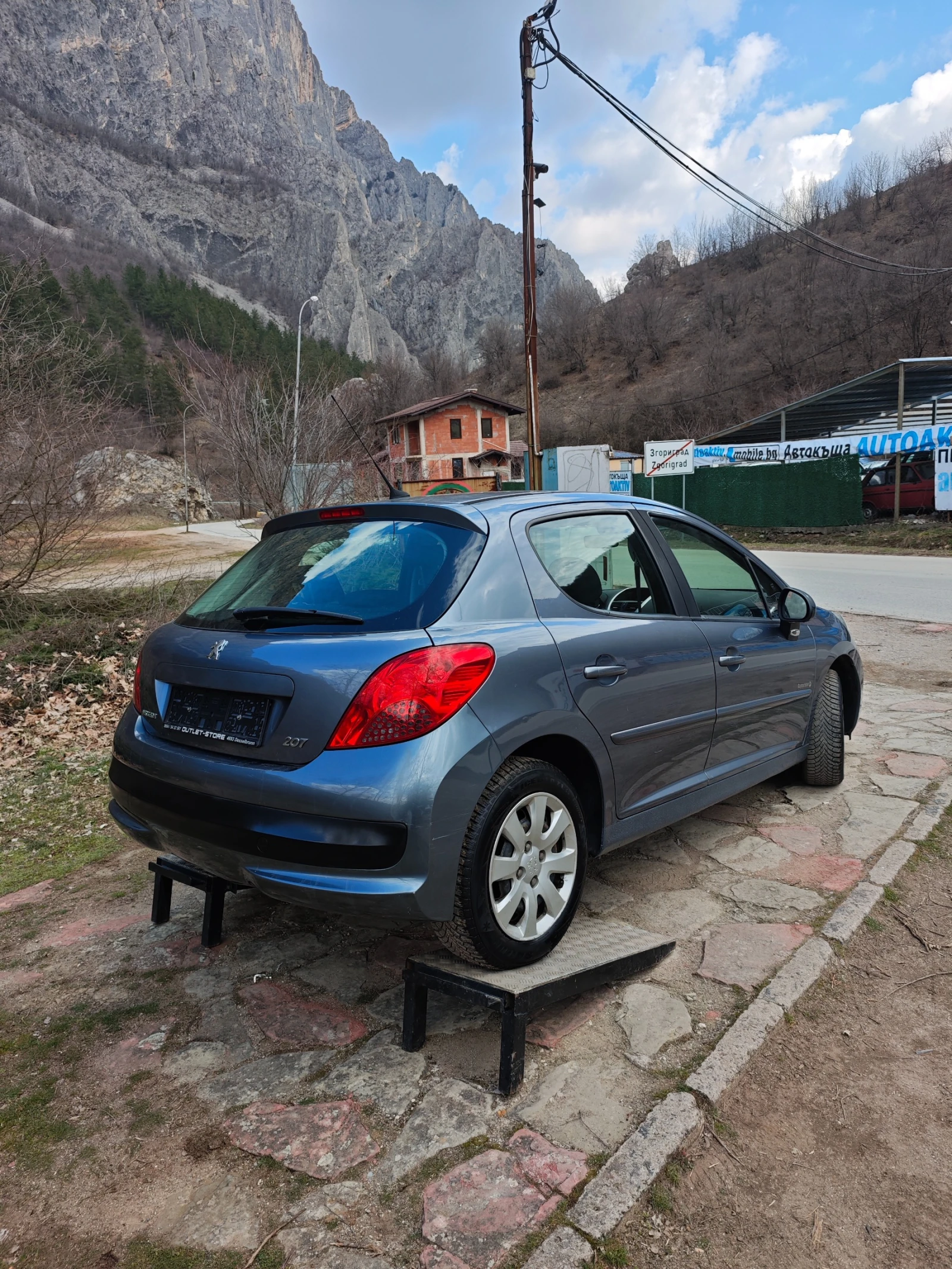 Peugeot 207 1.4I НОВ ВНОС, снимка 5 - Автомобили и джипове - 53826561