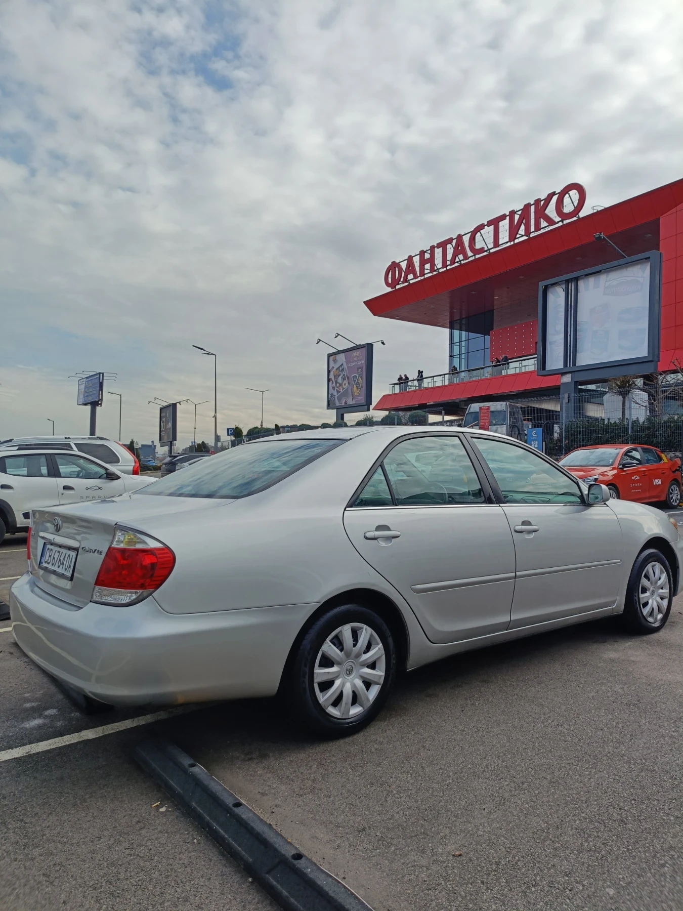 Toyota Camry 2.4i Automatic , снимка 9 - Автомобили и джипове - 53940875