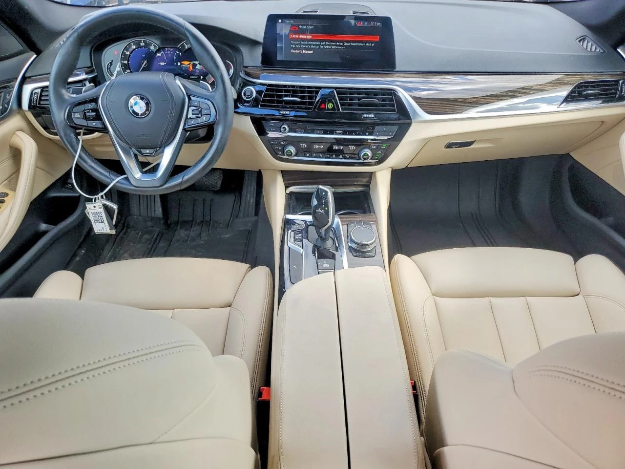 BMW 530 Xi* B48* Панорама* Бяла кожа, снимка 7 - Автомобили и джипове - 54368391
