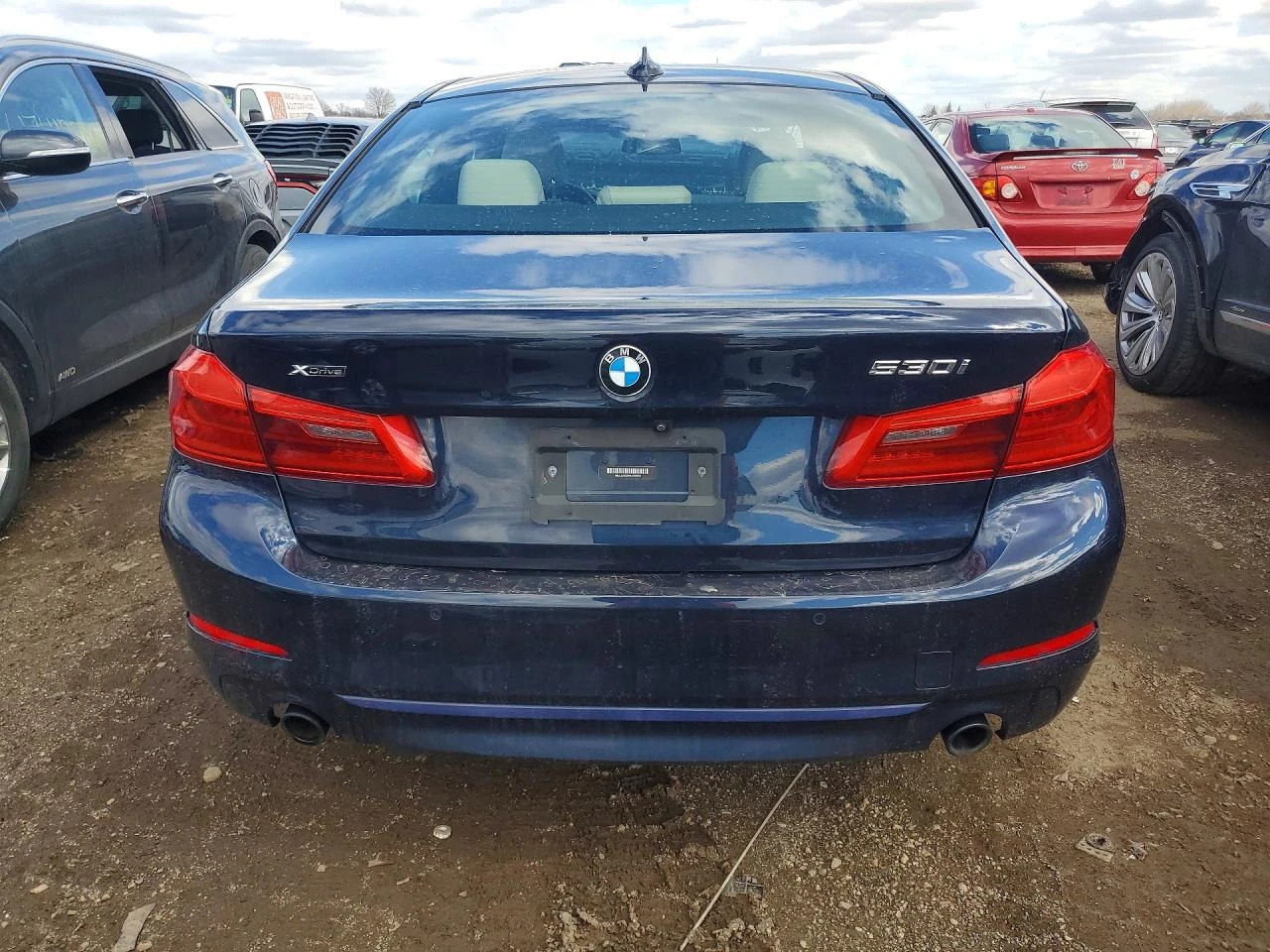 BMW 530 Xi* B48* Панорама* Бяла кожа, снимка 5 - Автомобили и джипове - 54368391