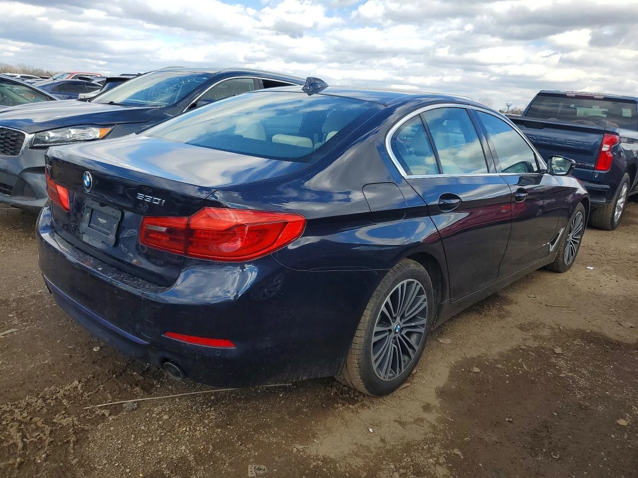 BMW 530 Xi* B48* Панорама* Бяла кожа, снимка 4 - Автомобили и джипове - 54368391