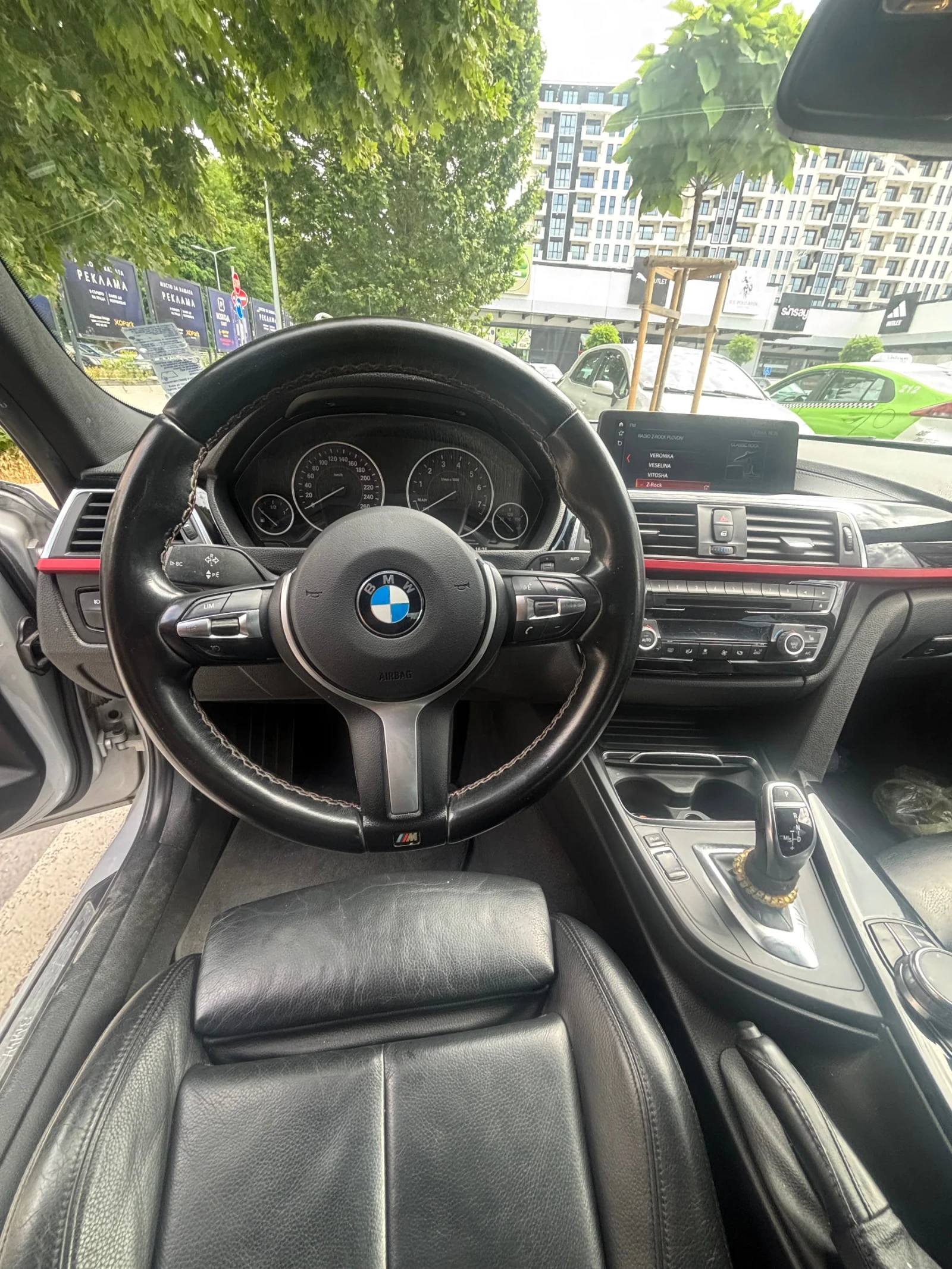 BMW 330 X-DRAVE, снимка 8 - Автомобили и джипове - 54920255