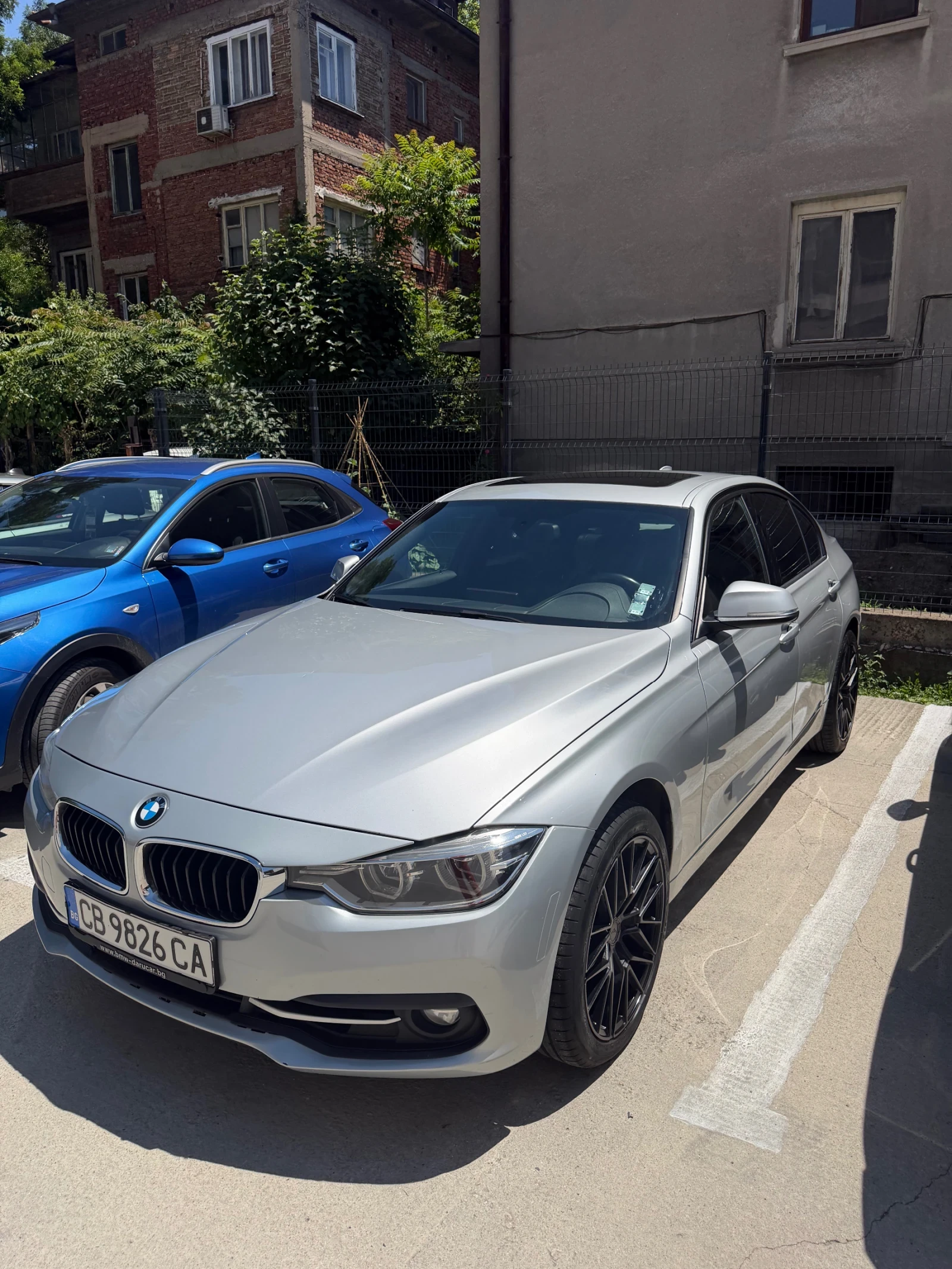 BMW 330 X-DRAVE, снимка 16 - Автомобили и джипове - 54920255