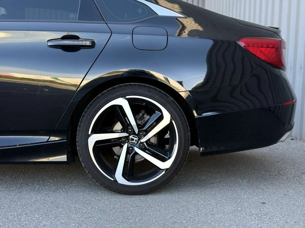 Honda Accord SPORT / ПАНОРАМА / КОЖА / ЦЕНА ДО БГ, снимка 4 - Автомобили и джипове - 54992489