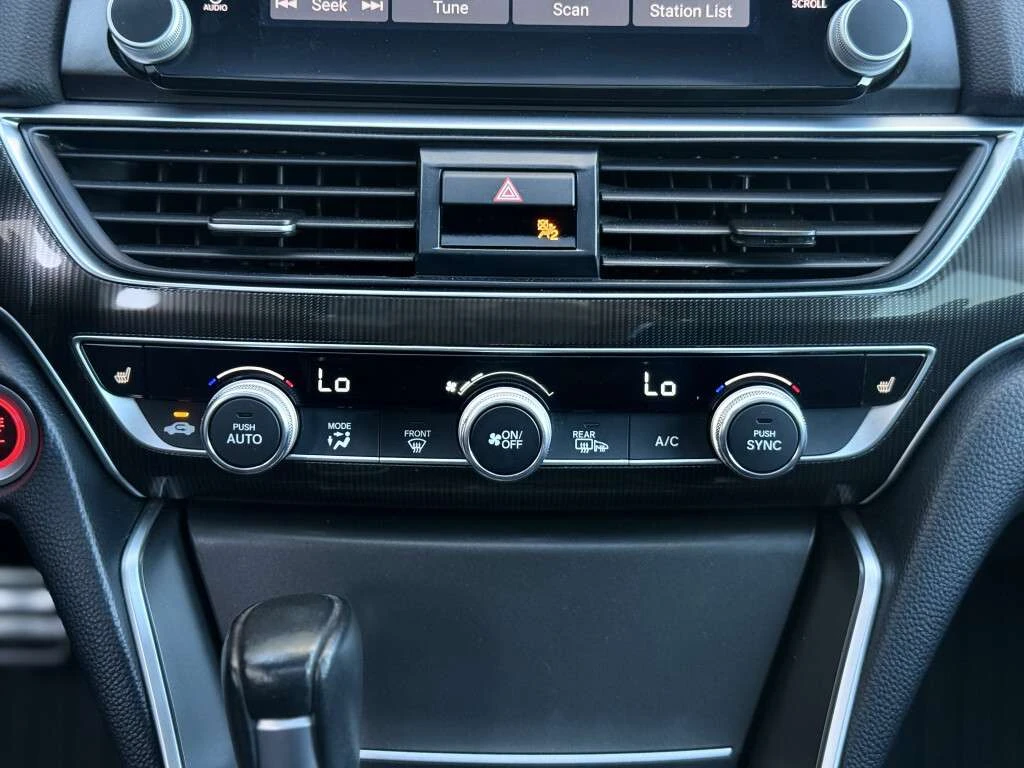 Honda Accord SPORT / ПАНОРАМА / КОЖА / ЦЕНА ДО БГ, снимка 11 - Автомобили и джипове - 54992489