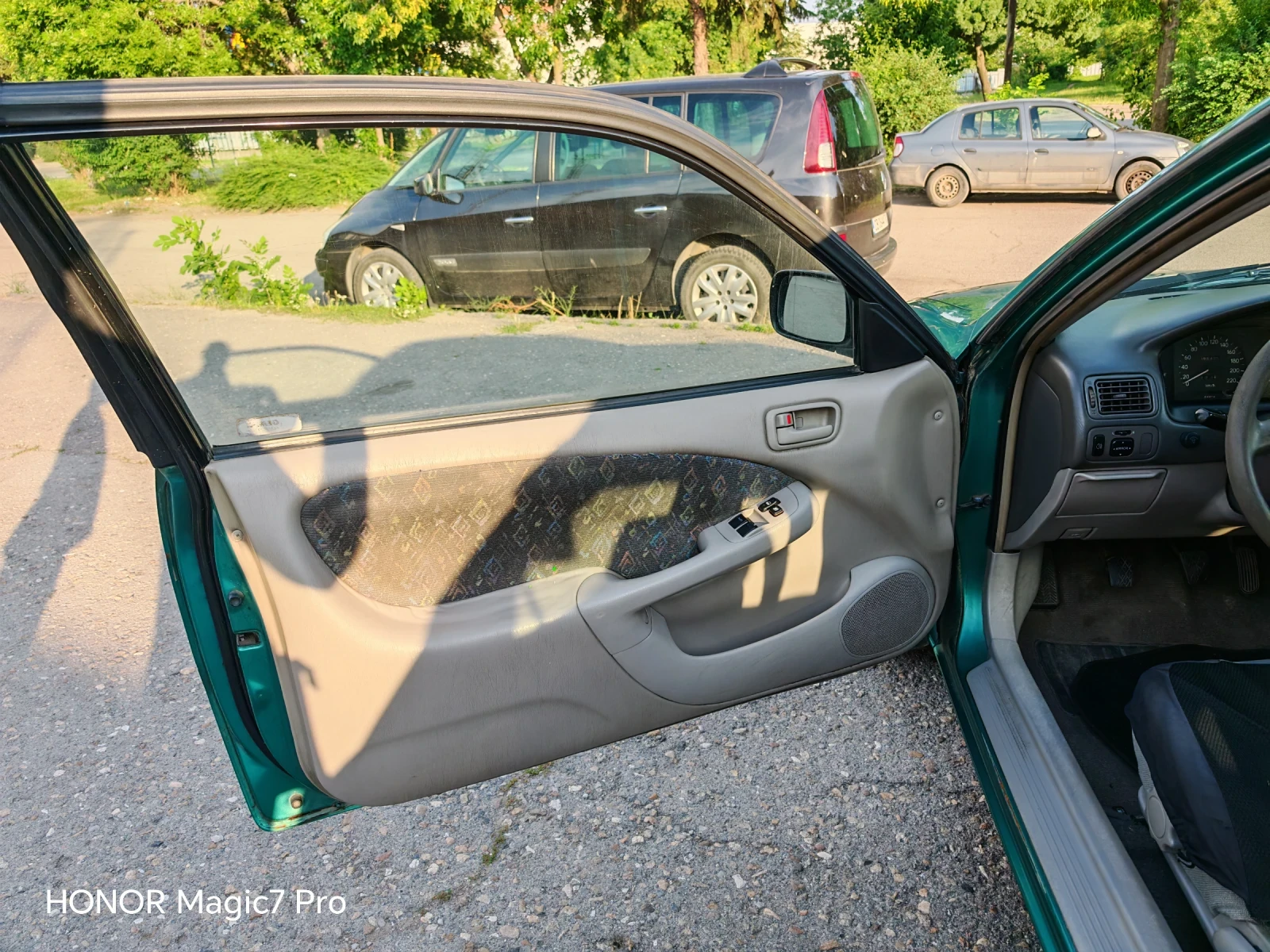 Toyota Corolla 1.3i, снимка 5 - Автомобили и джипове - 55384913