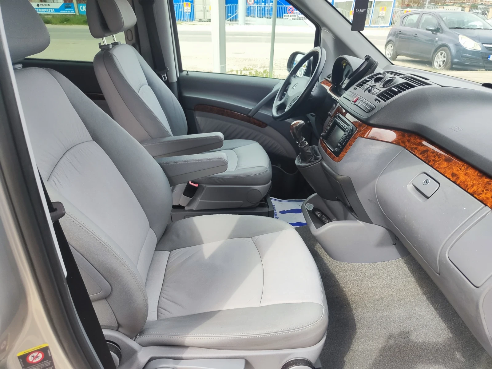Mercedes-Benz Viano, снимка 10 - Автомобили и джипове - 55864675
