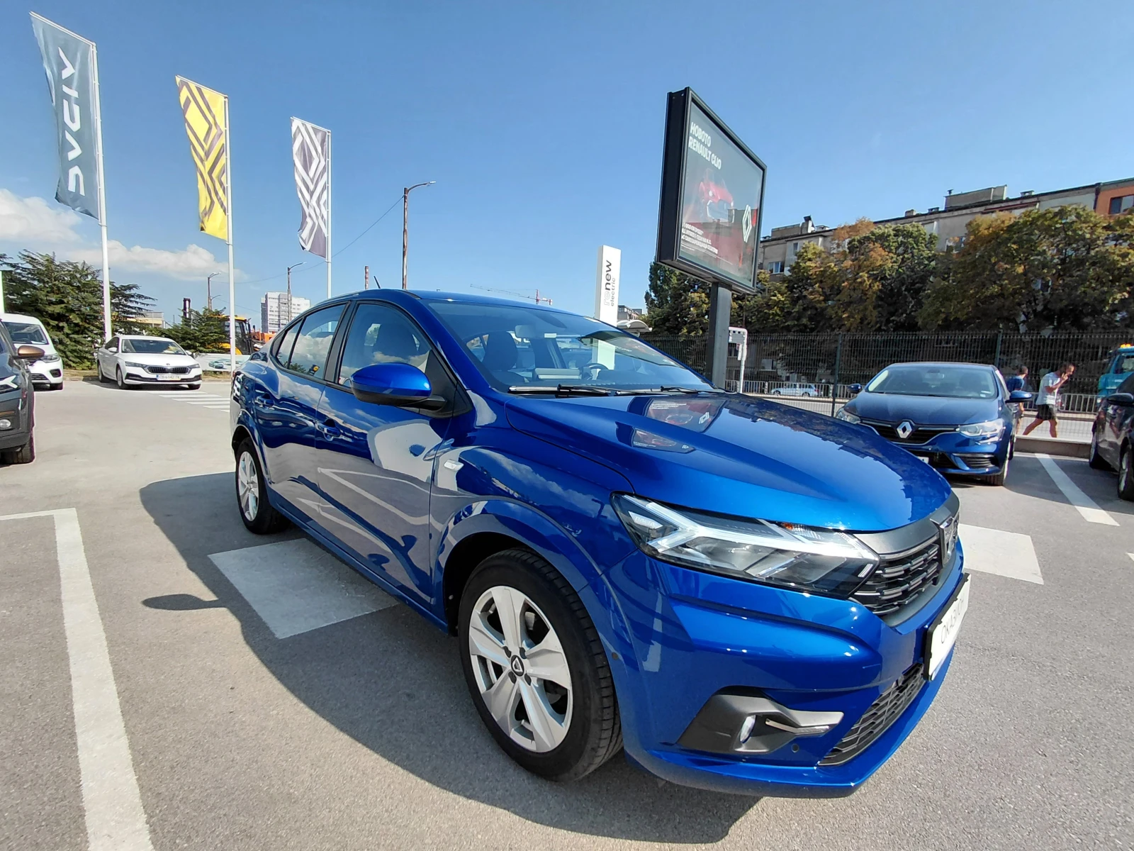 Dacia Logan 1.0 Tce /100к.с/Газ/Бензин/Comfort, снимка 3 - Автомобили и джипове - 55901156