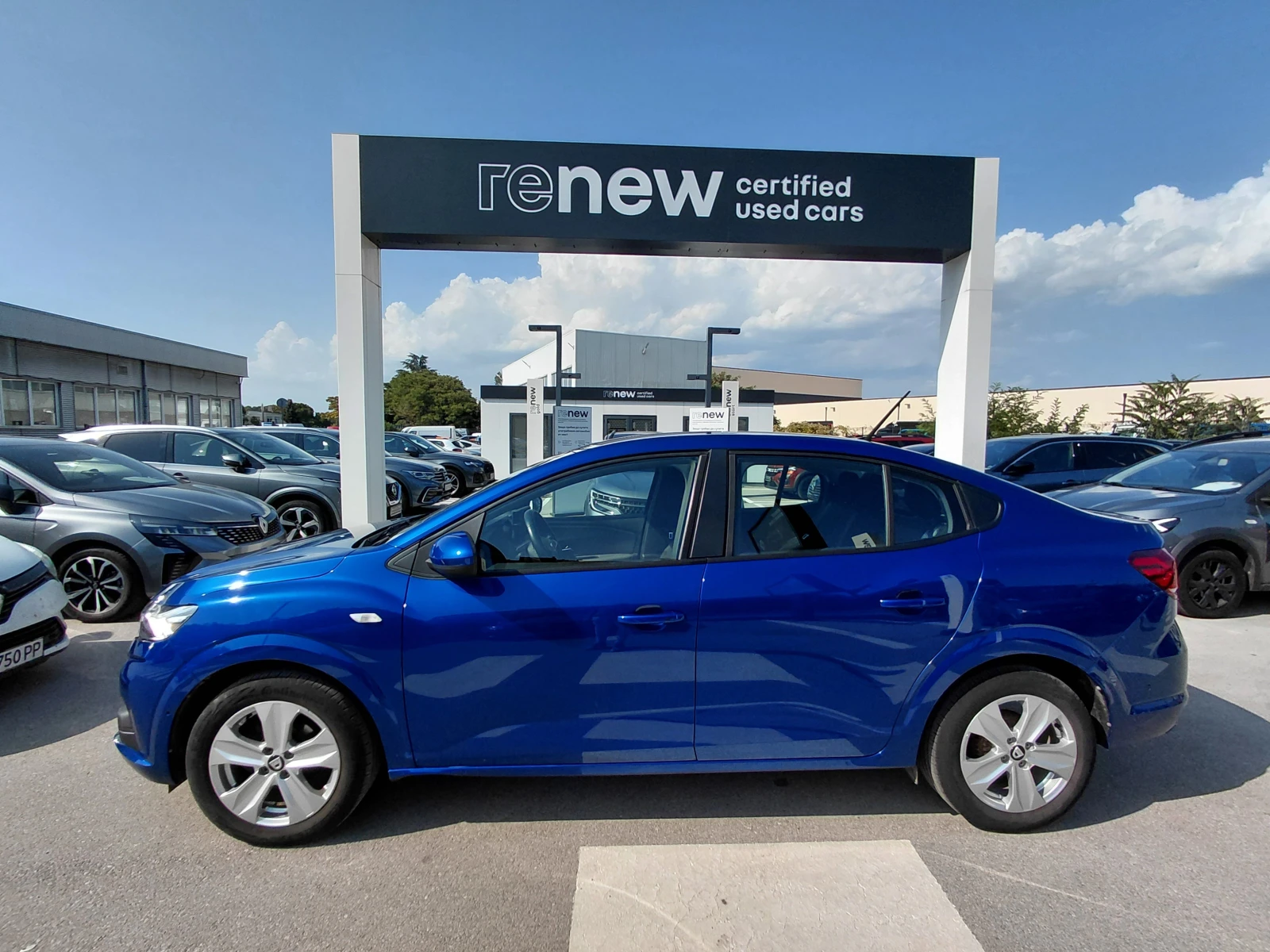 Dacia Logan 1.0 Tce /100к.с/Газ/Бензин/Comfort, снимка 4 - Автомобили и джипове - 55901156