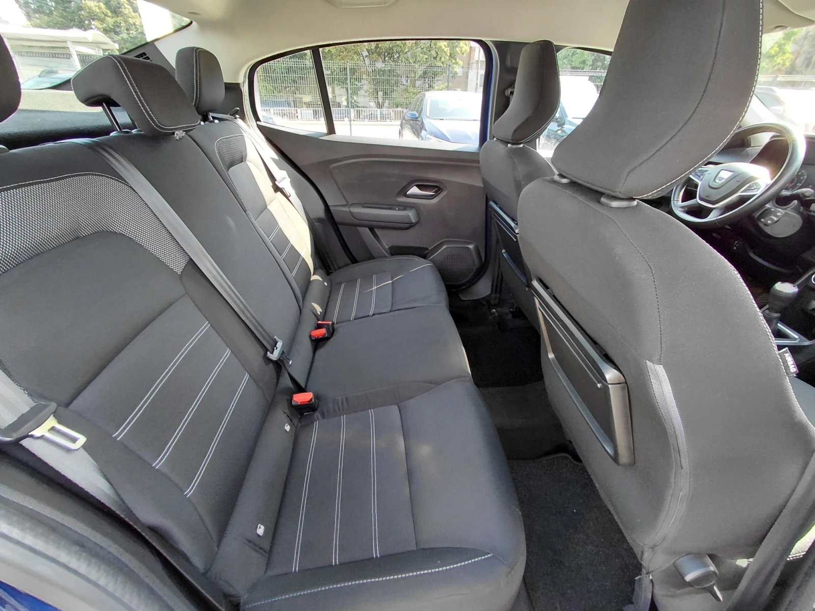 Dacia Logan 1.0 Tce /100к.с/Газ/Бензин/Comfort, снимка 15 - Автомобили и джипове - 55901156
