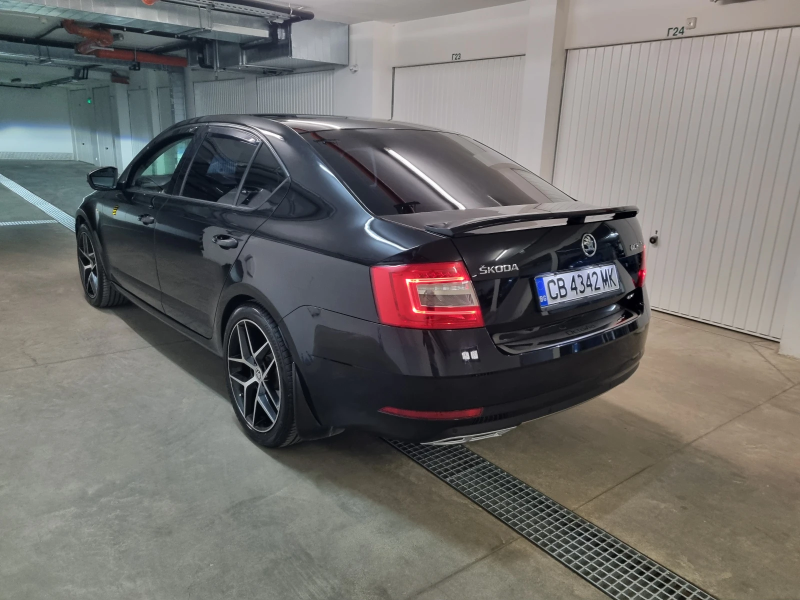 Skoda Octavia Style 4x4, снимка 6 - Автомобили и джипове - 56123625