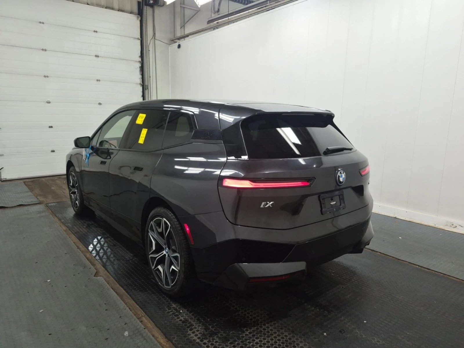 BMW iX XDRIVE40 | Mobile.bg � ����������� 4