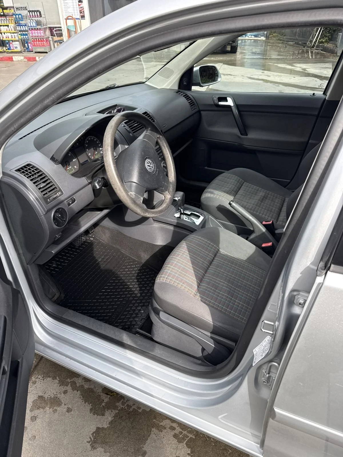 VW Polo, снимка 4 - Автомобили и джипове - 56645707