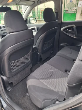 Toyota Rav4 2.2 D4D ШЕСТ СКРОСТИ, снимка 15