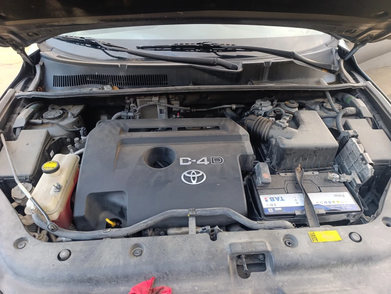 Toyota Rav4 2, 2 D4D, снимка 17 - Автомобили и джипове - 50066856