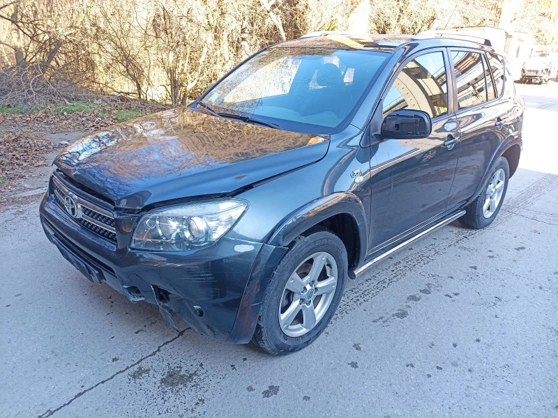 Toyota Rav4 2, 2 D4D, снимка 1 - Автомобили и джипове - 28439354