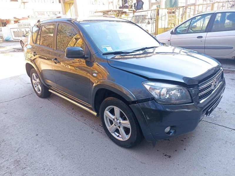 Toyota Rav4 2, 2 D4D, снимка 2 - Автомобили и джипове - 28439354