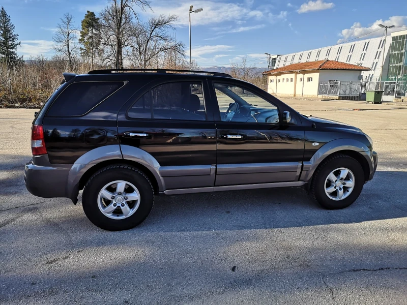 Kia Sorento 2.5 EX, снимка 15 - Автомобили и джипове - 49066922